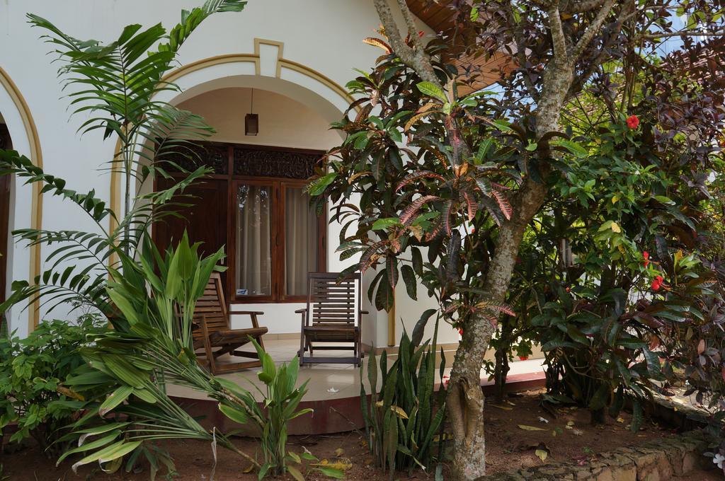 Tandem Guesthouse Hikkaduwa Esterno foto
