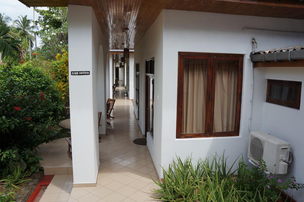 Tandem Guesthouse Hikkaduwa Esterno foto