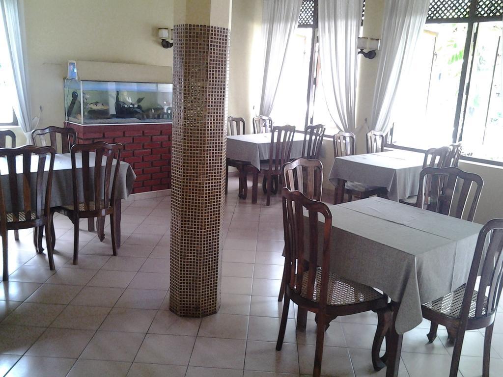 Tandem Guesthouse Hikkaduwa Esterno foto