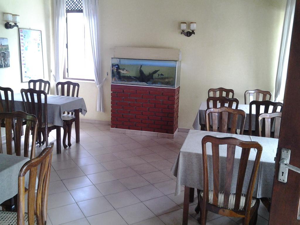 Tandem Guesthouse Hikkaduwa Esterno foto