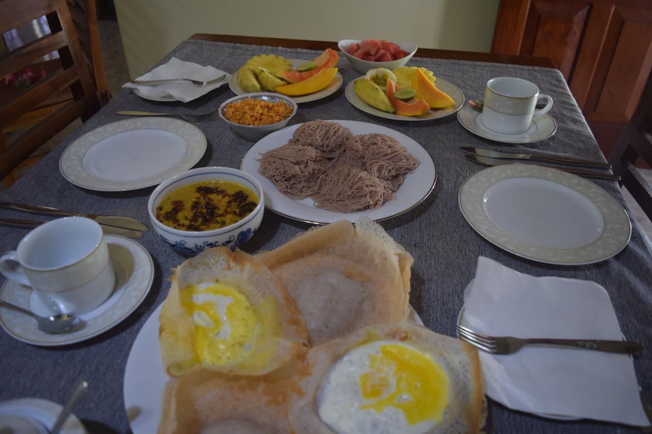 Tandem Guesthouse Hikkaduwa Esterno foto